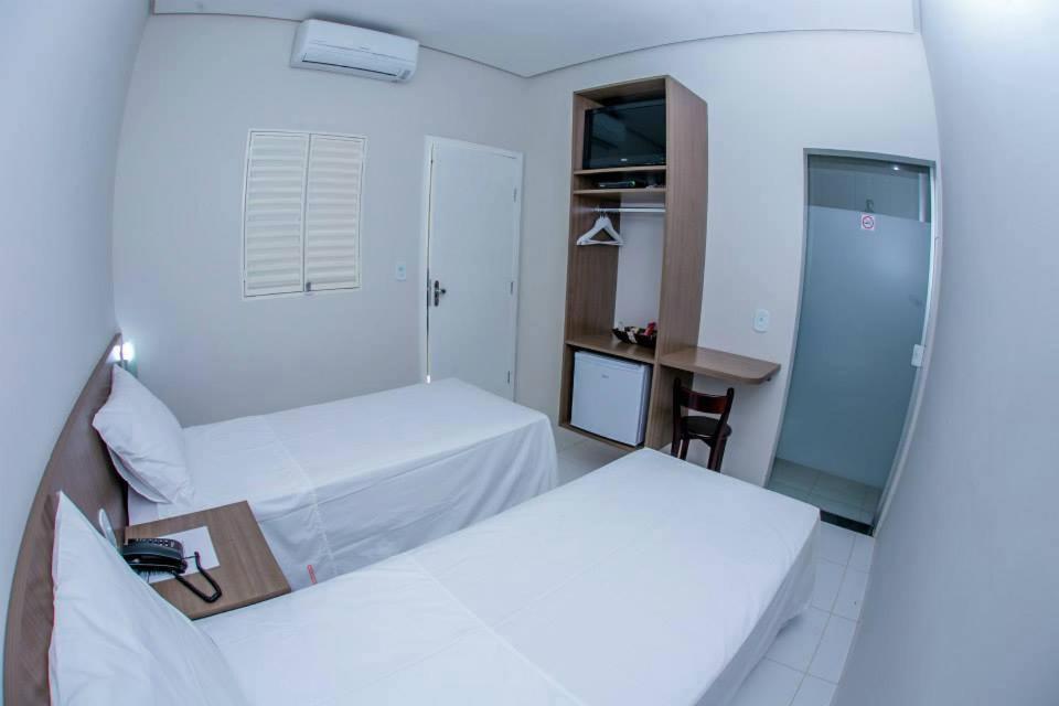 Hotel Imperio Paranaiba Bagian luar foto