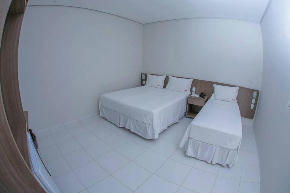 Hotel Imperio Paranaiba Bagian luar foto